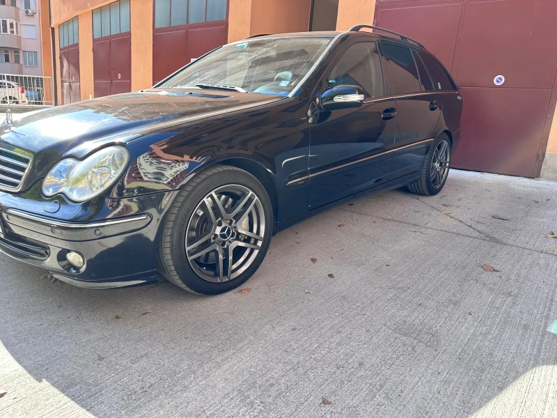 Mercedes-Benz C 320 Harman kardon , avangarde , 7g , Феистлифт , снимка 2 - Автомобили и джипове - 47579103