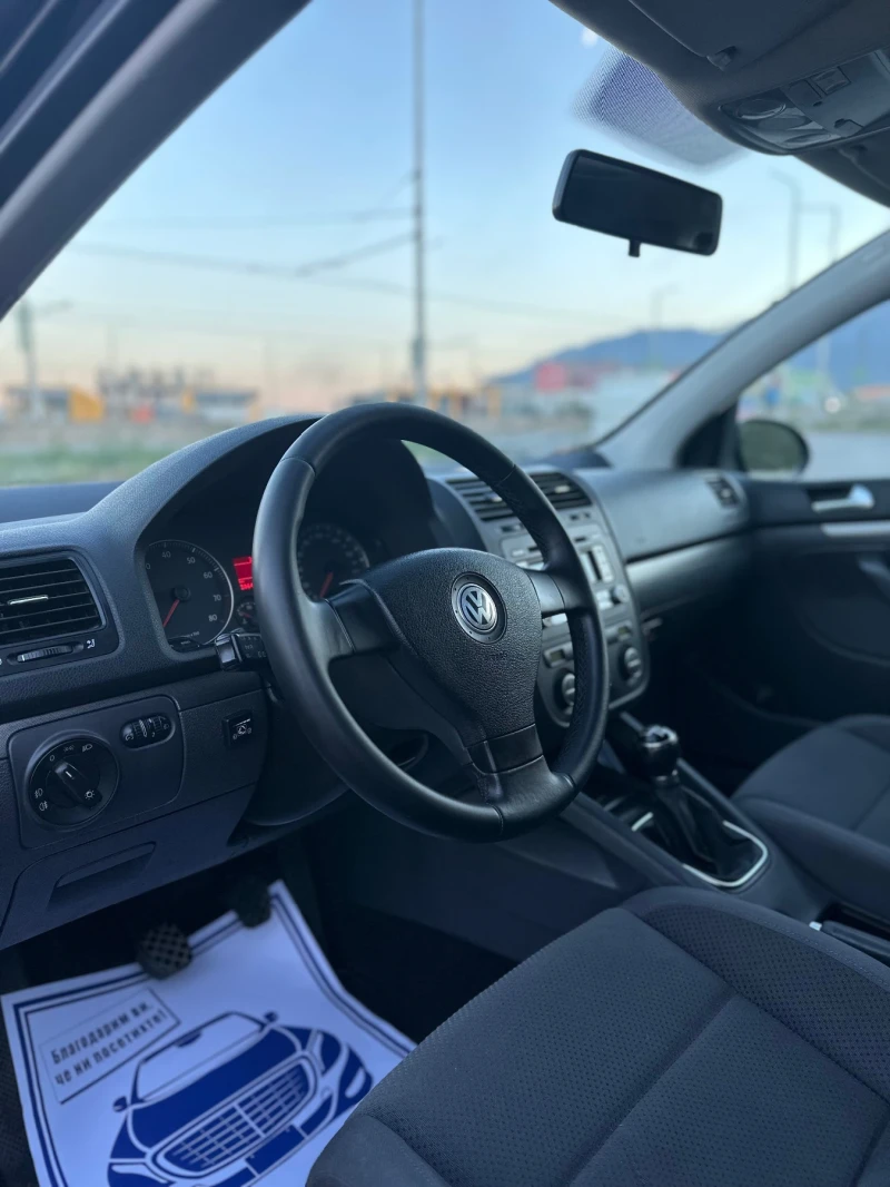 VW Golf 1.6i Газ- Италия, снимка 11 - Автомобили и джипове - 48160857