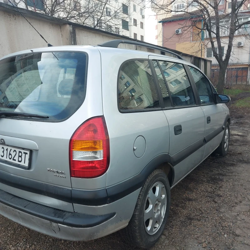 Opel Zafira 2.0 DTI , снимка 9 - Автомобили и джипове - 48602663