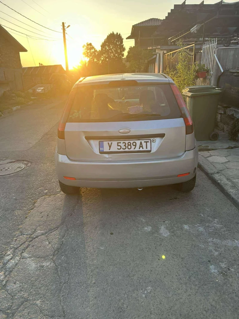 Ford Fiesta, снимка 7 - Автомобили и джипове - 52435327