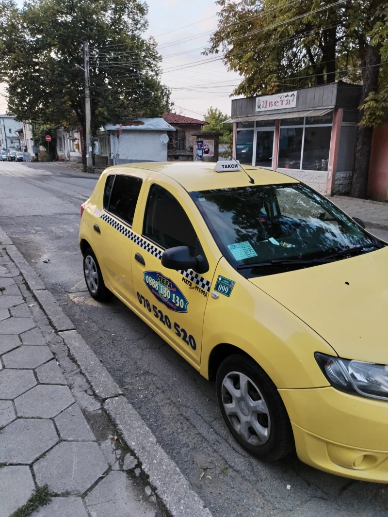 Dacia Sandero, снимка 3 - Автомобили и джипове - 52620729