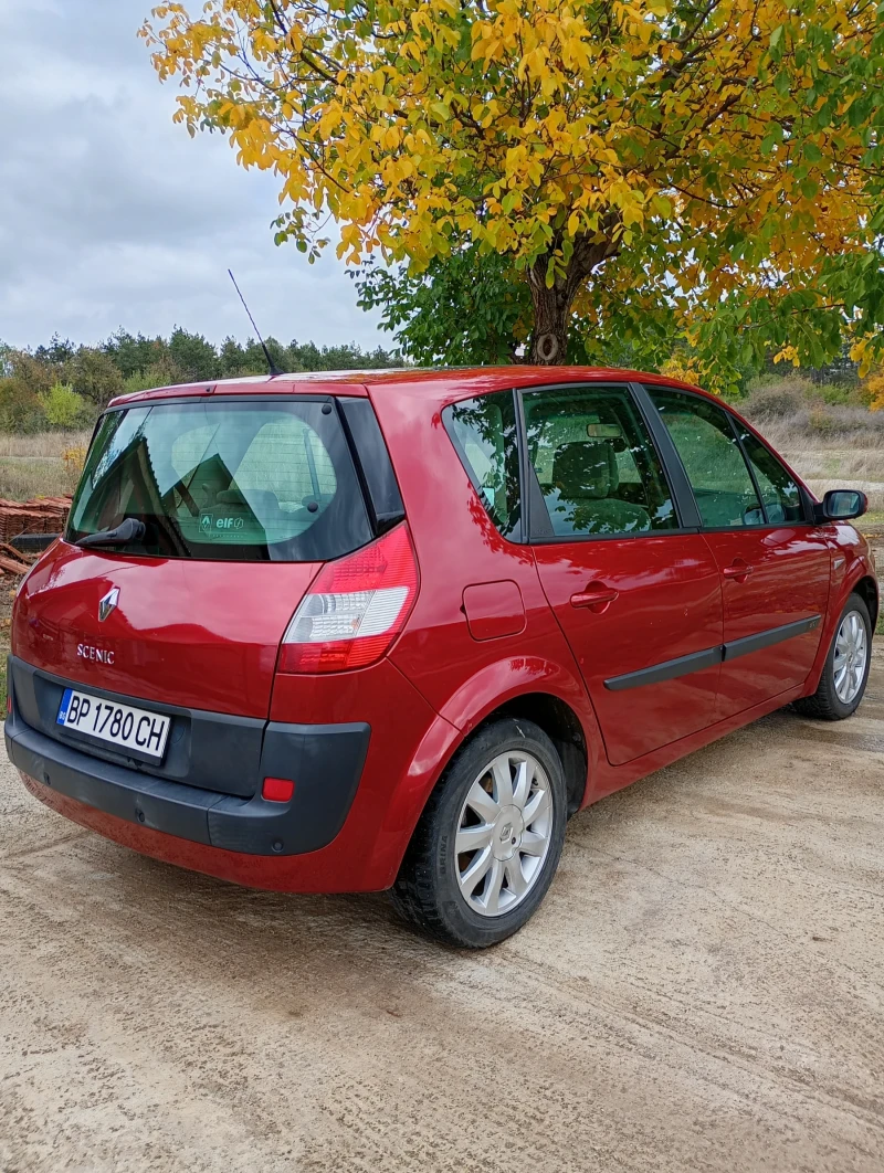 Renault Scenic 1.5dci, снимка 3 - Автомобили и джипове - 52148621