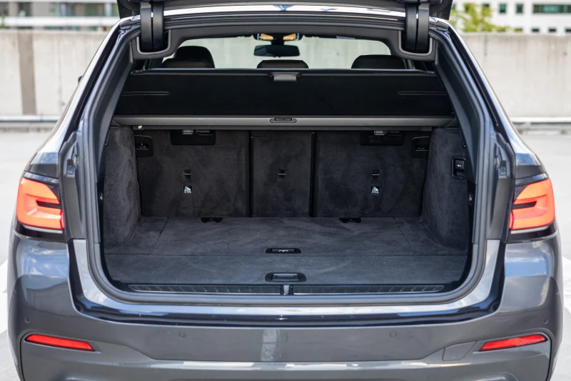 BMW 520 d xDrive Facelift M PACKET  Mild Hybrid  FULL, снимка 9 - Автомобили и джипове - 52798099