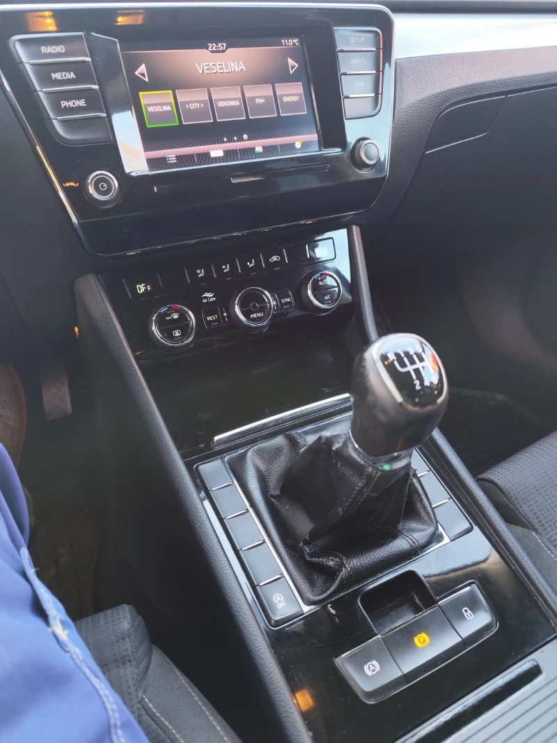 Skoda Superb 2.0 ПРОМОЦИЯ, снимка 10 - Автомобили и джипове - 52753701