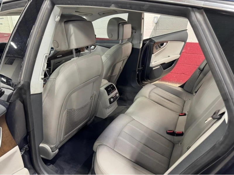 Audi A7 * quattro 3.0T Technik * CARFAX * ЦЕНА ДО БГ, снимка 12 - Автомобили и джипове - 52829802