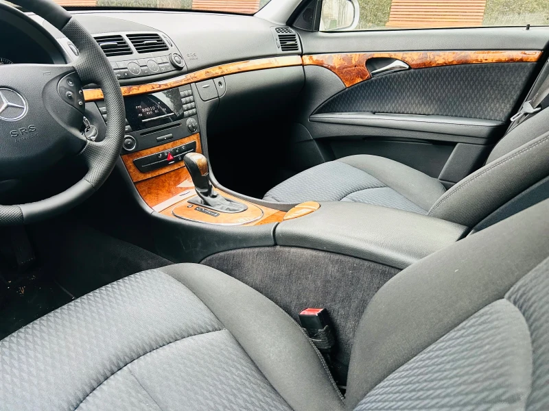 Mercedes-Benz E 200 E180 NGT , снимка 10 - Автомобили и джипове - 53219689