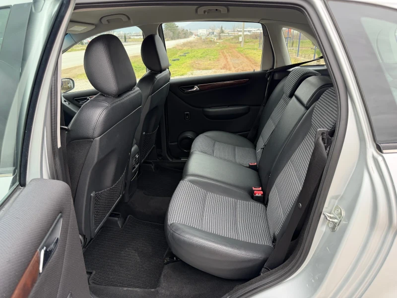 Mercedes-Benz B 200 2.0/АВТОМАТИК, снимка 12 - Автомобили и джипове - 53237397