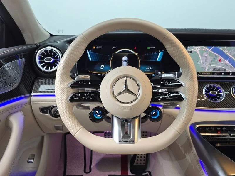 Mercedes-Benz AMG GT 4.0 177980 Automatic, снимка 13 - Автомобили и джипове - 55383064