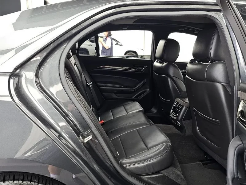 Cadillac Cts 2.0 PREMIUM, снимка 12 - Автомобили и джипове - 55704471