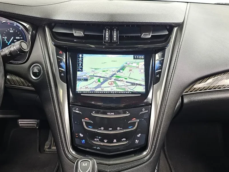Cadillac Cts 2.0 PREMIUM, снимка 14 - Автомобили и джипове - 55704471