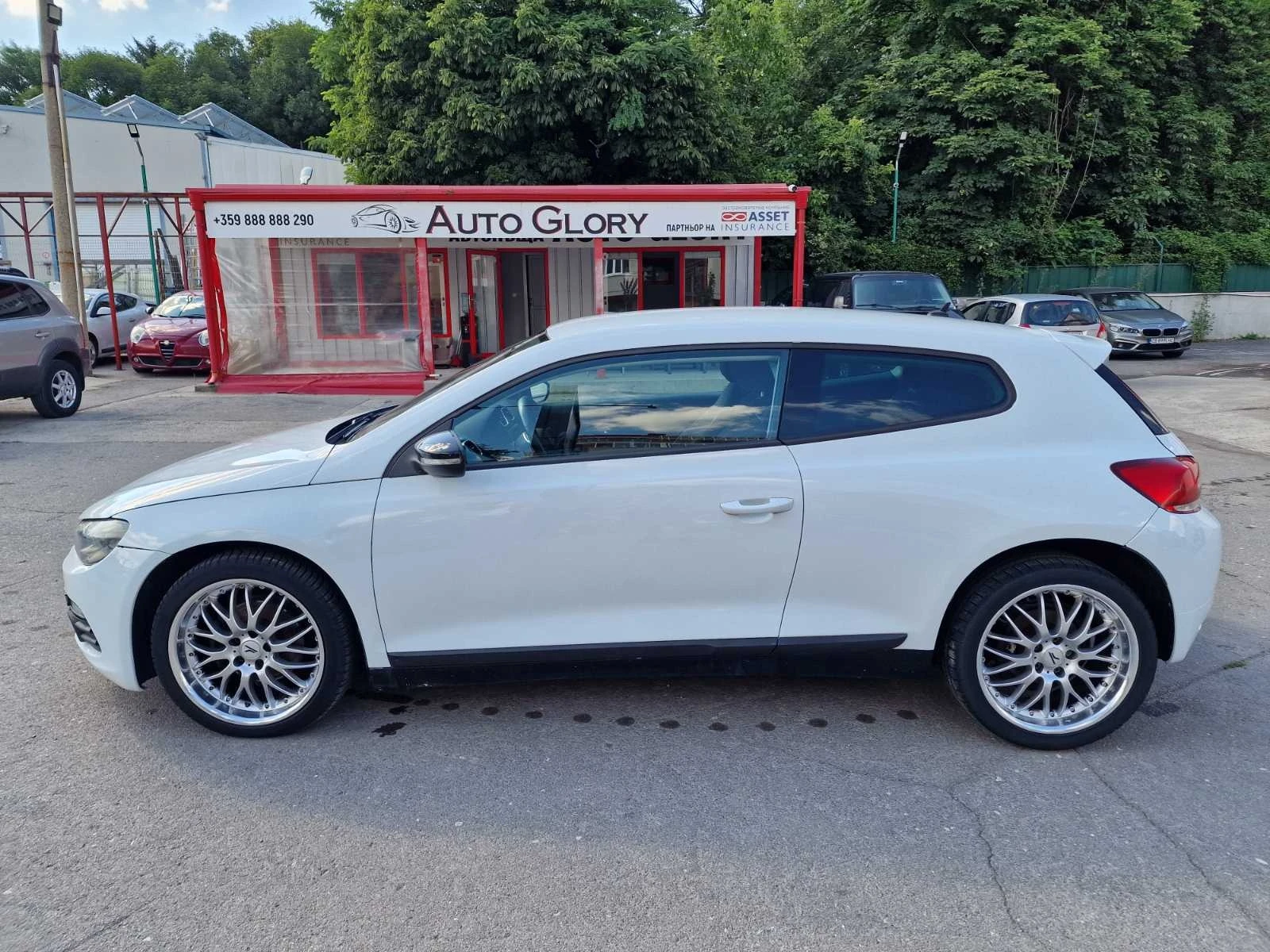 VW Scirocco 2.0 DISEL - изображение 6