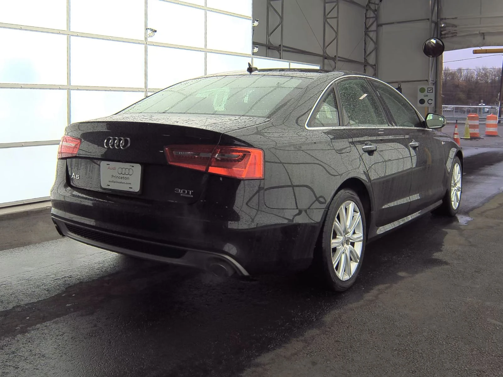 Audi A6 PREMIUM PLUS* QUATTRO* PANO* BOSE* PODGREV* KEYLES - изображение 5