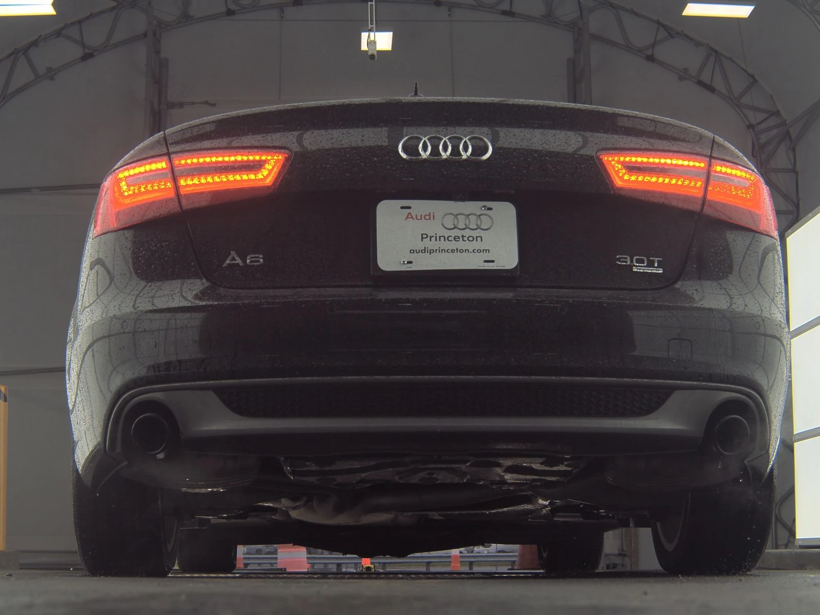Audi A6 PREMIUM PLUS* QUATTRO* PANO* BOSE* PODGREV* KEYLES - изображение 6