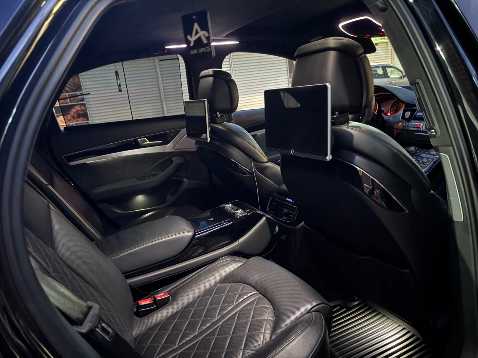Audi A8  - изображение 3