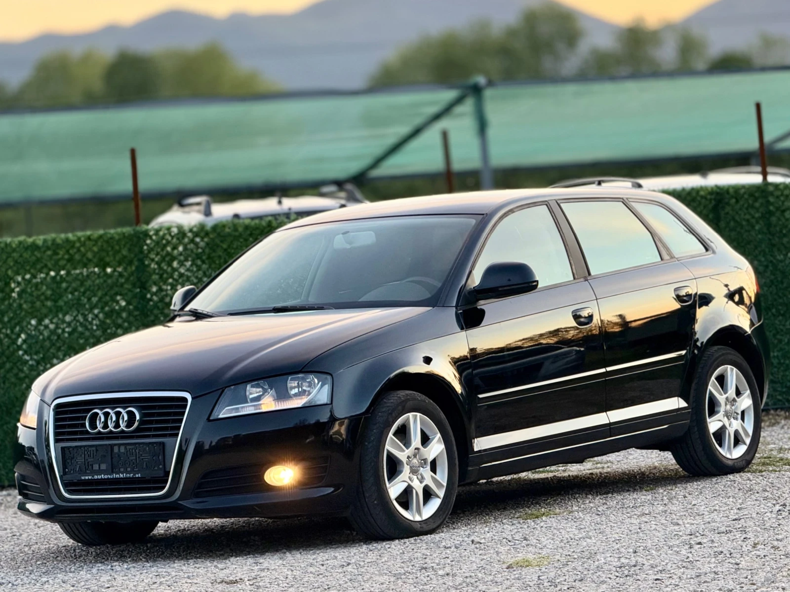 Audi A3 Sportback 1.6i FACELIFT - изображение 3