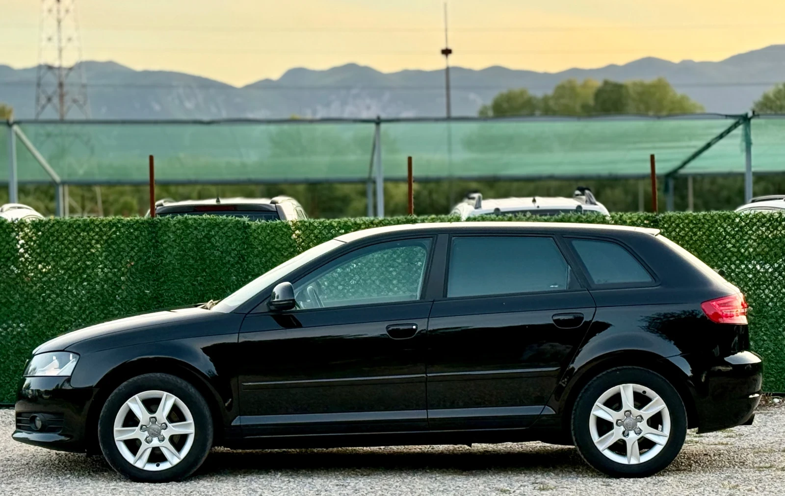 Audi A3 Sportback 1.6i FACELIFT - изображение 4