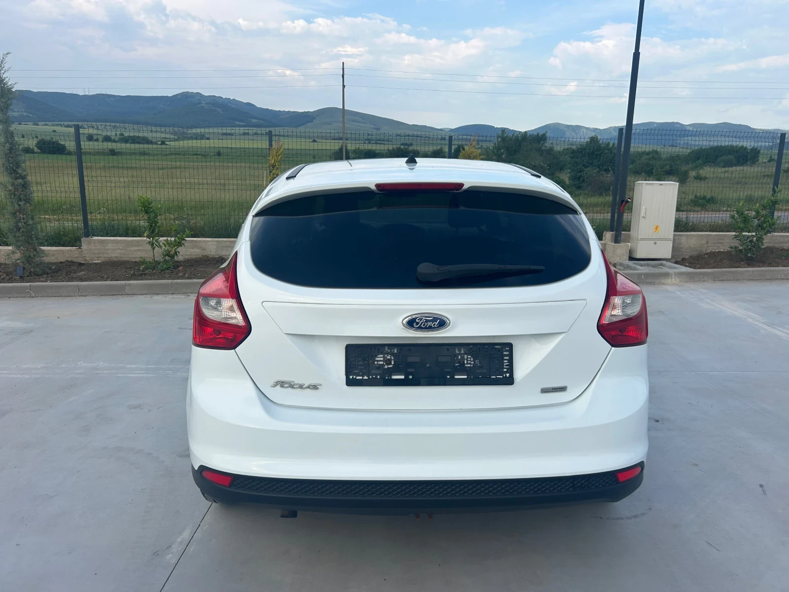 Ford Focus 5T Titanium 1.6 дизел - изображение 8