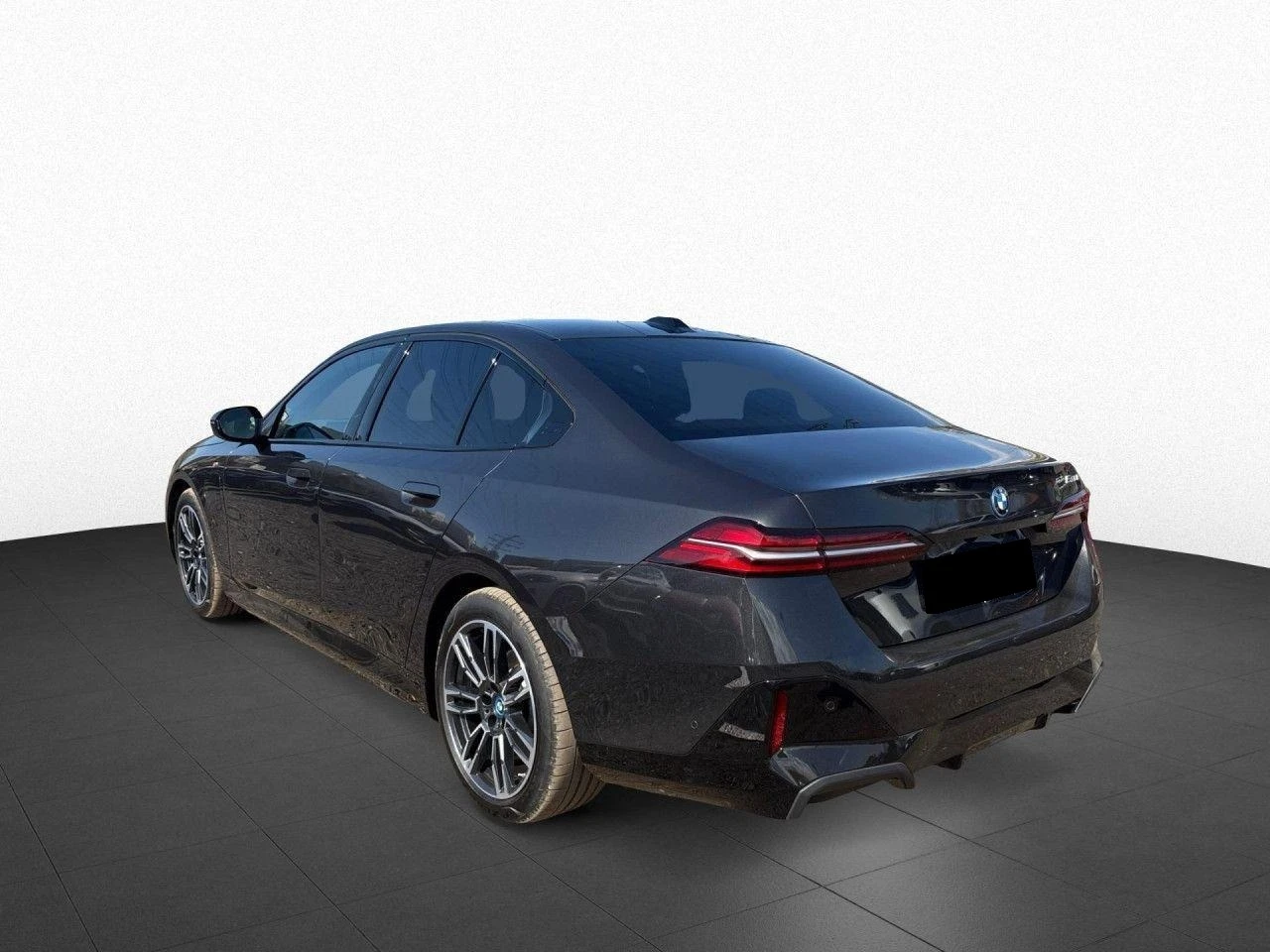 BMW 530 е PLUG-IN HYBRID M-SPORT PAKET HEAD UP PANO 360  - изображение 4