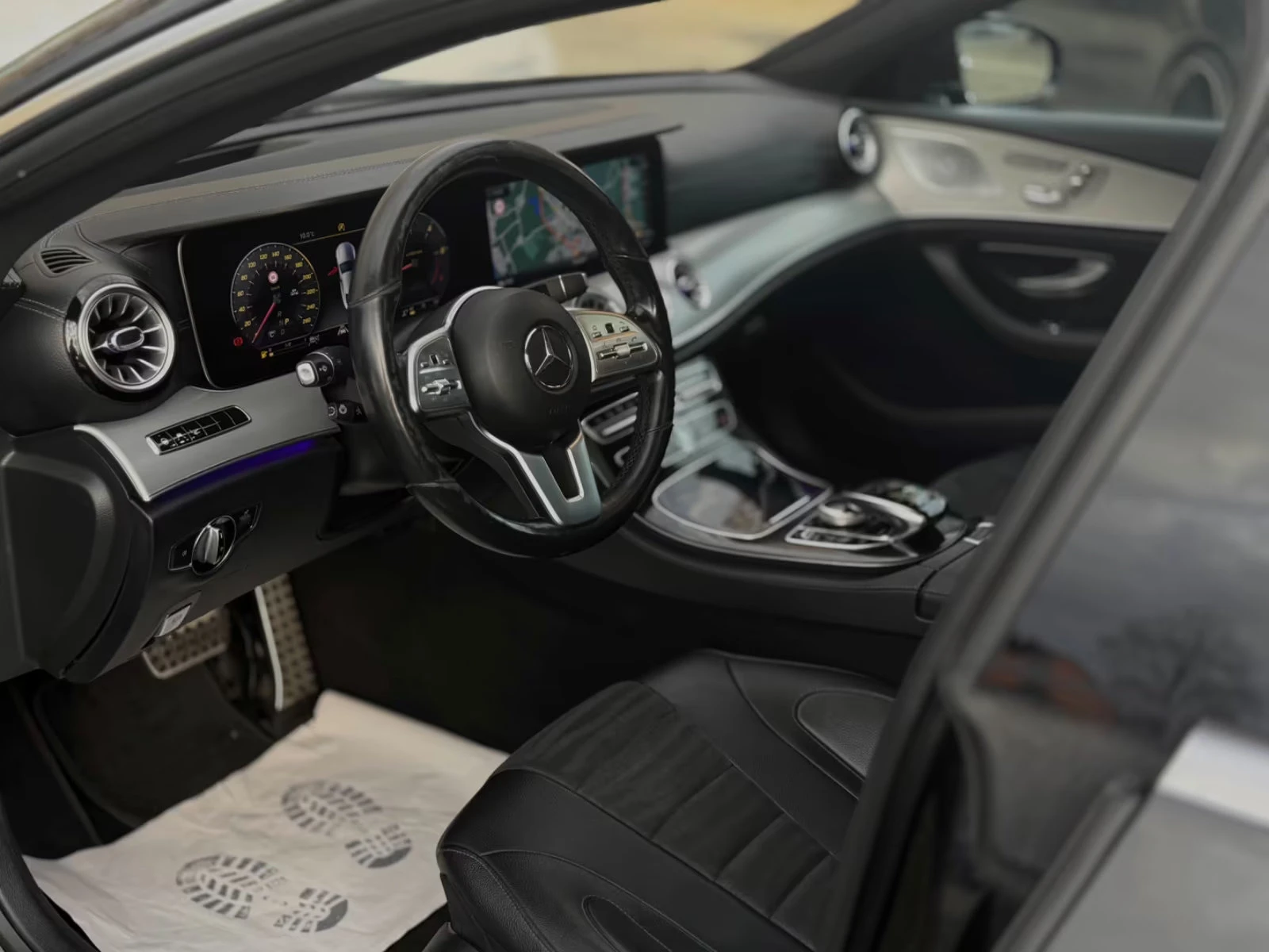 Mercedes-Benz CLS 400 d/4MATIC/AMG/HEAD-UP/340HP/DIGITAL/211D - изображение 8