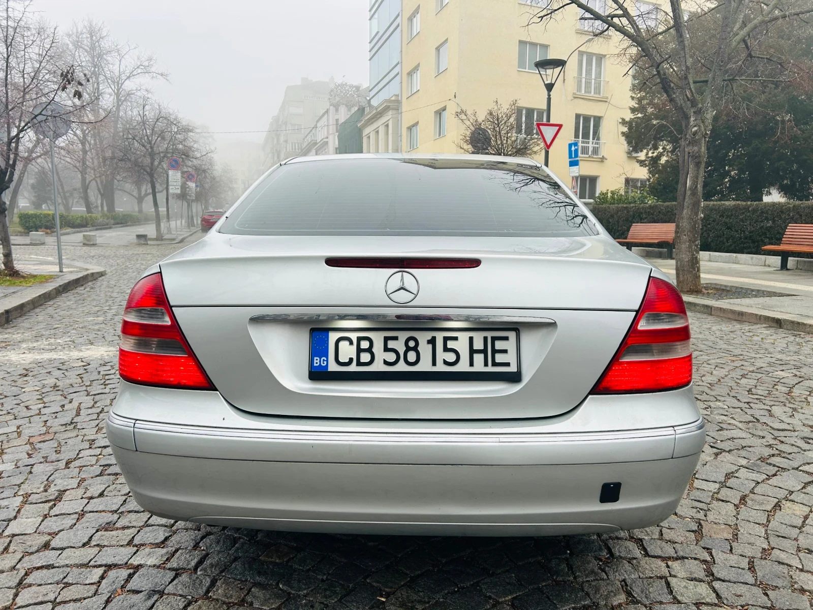 Mercedes-Benz E 200 E180 NGT  - изображение 6