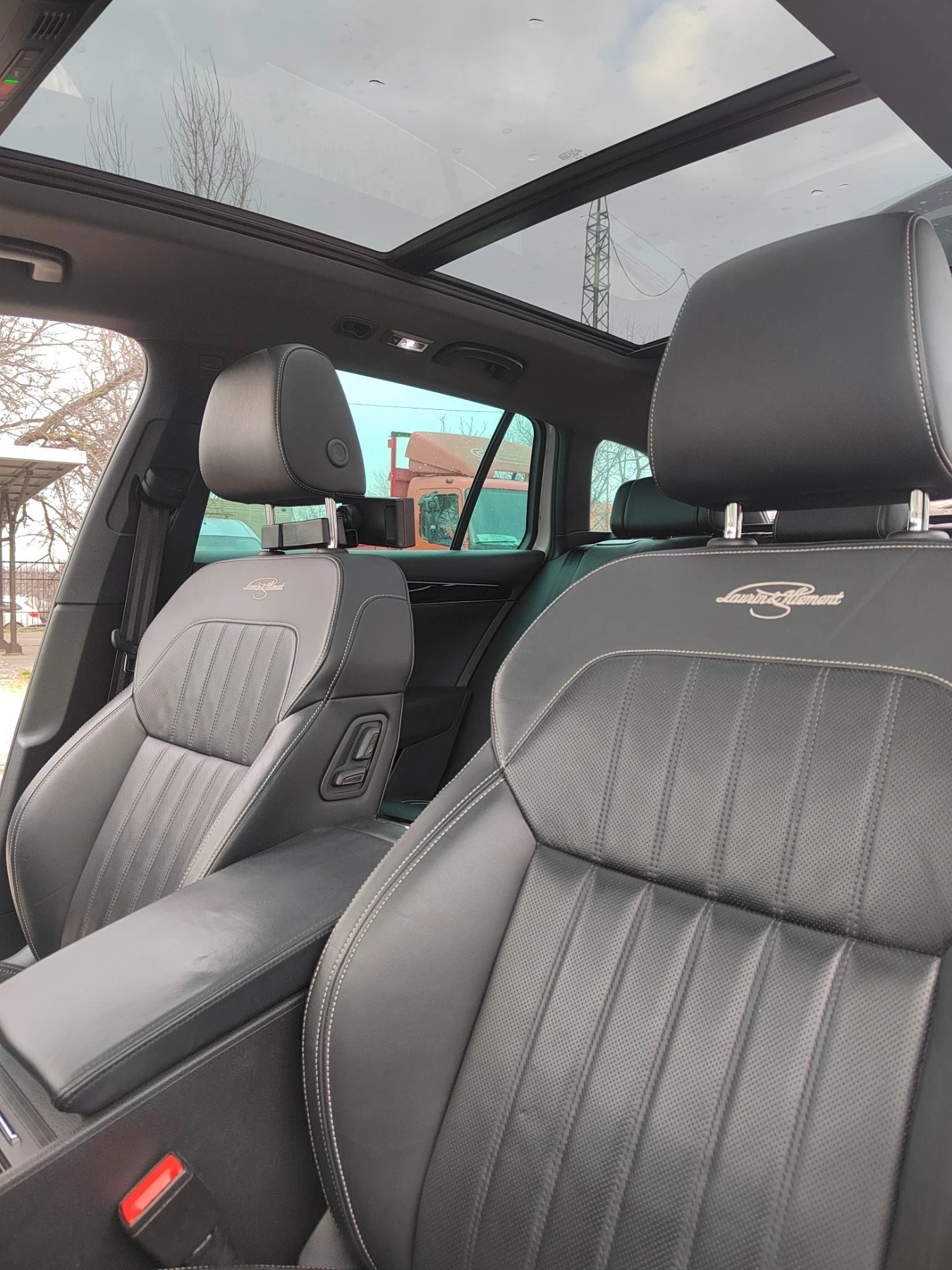 Skoda Superb Laurin & Klement IV, снимка 10 - Автомобили и джипове - 53757615