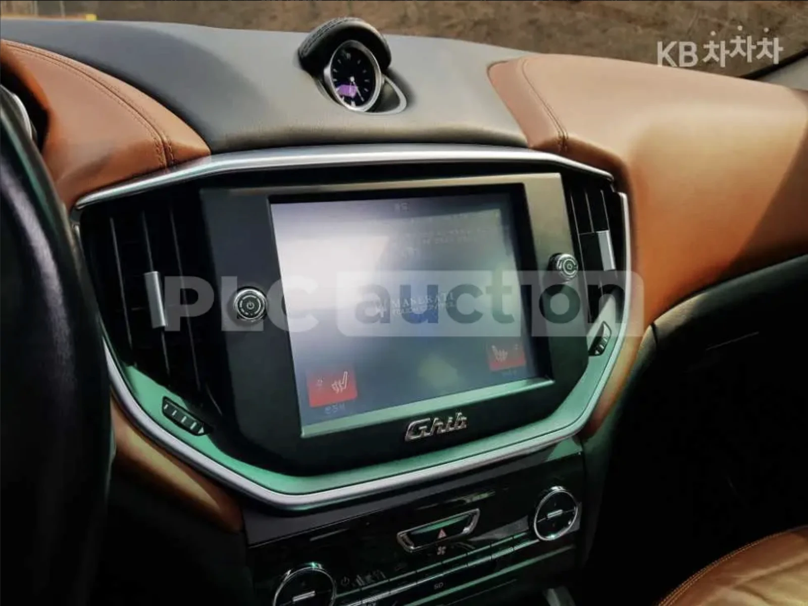 Maserati Ghibli АВТОКРЕДИТ, снимка 10 - Автомобили и джипове - 54150444