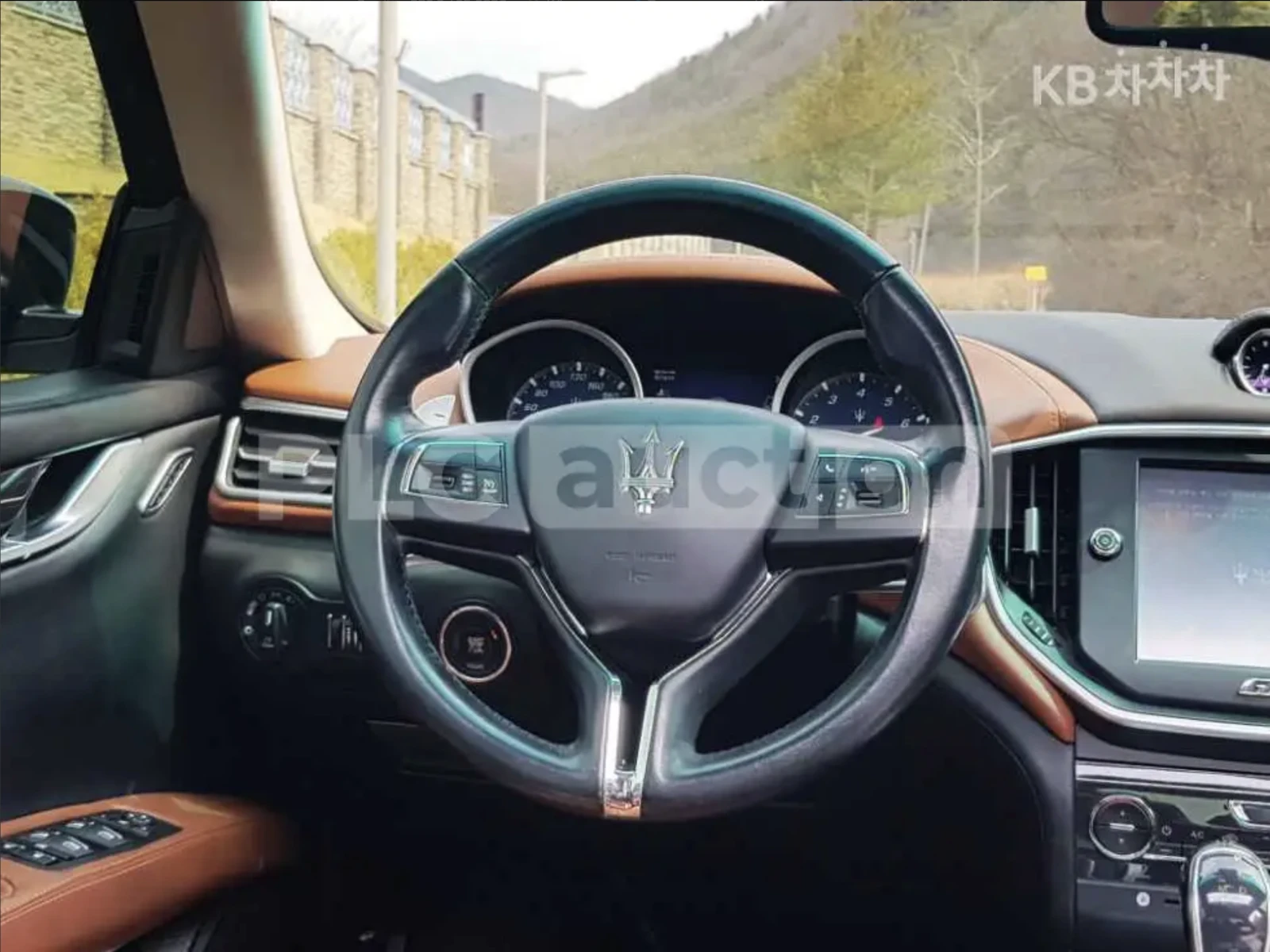 Maserati Ghibli АВТОКРЕДИТ, снимка 8 - Автомобили и джипове - 54150444