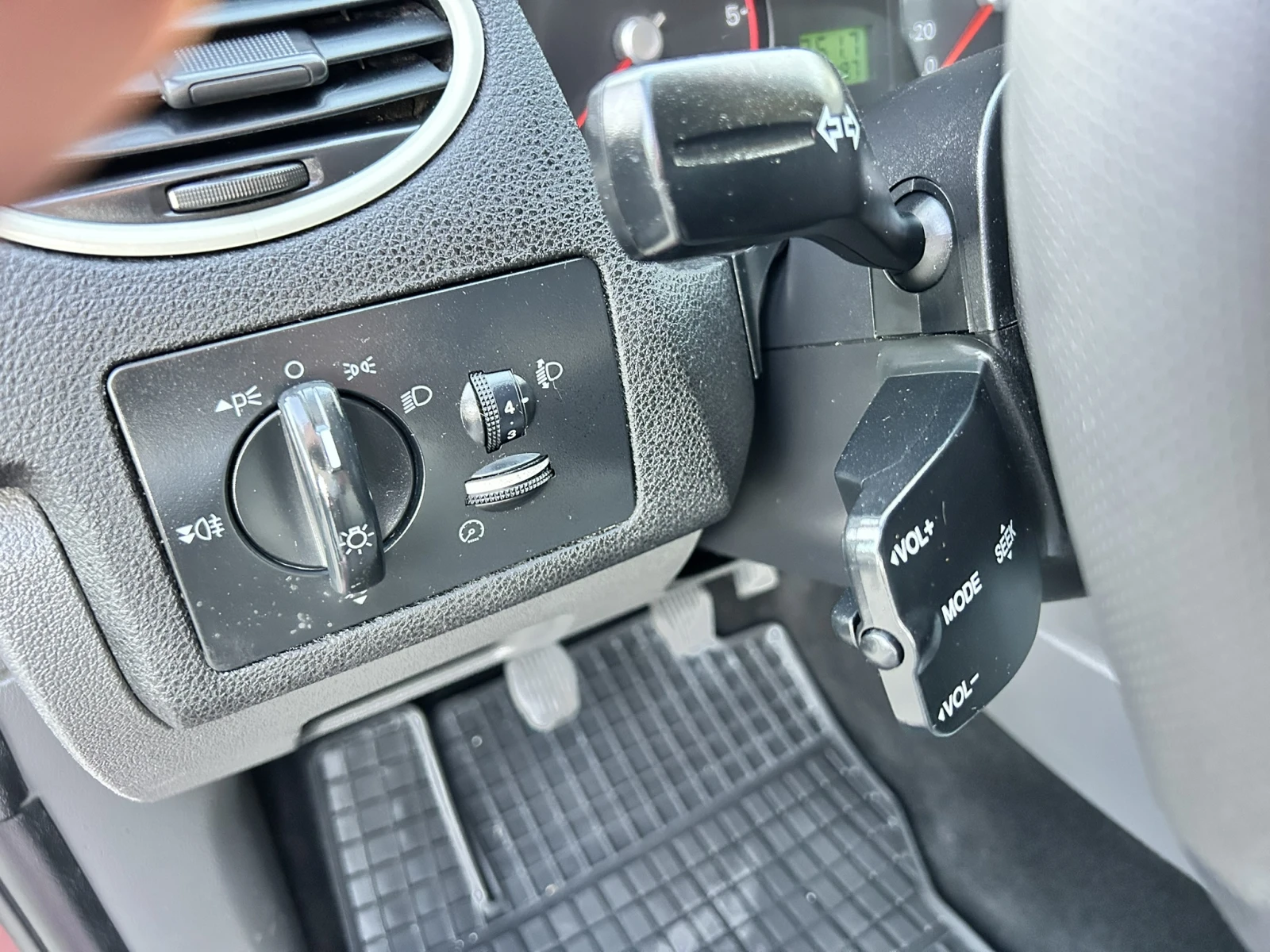 Ford Focus 1.6HDI, снимка 14 - Автомобили и джипове - 54307602