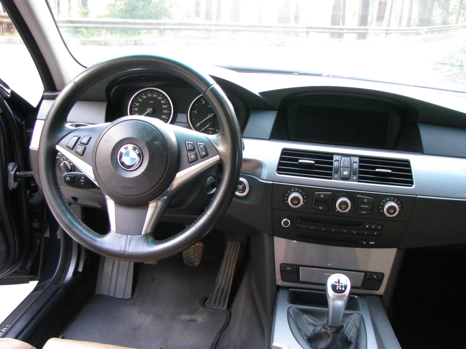 BMW 525 Е 61, снимка 11 - Автомобили и джипове - 54421073