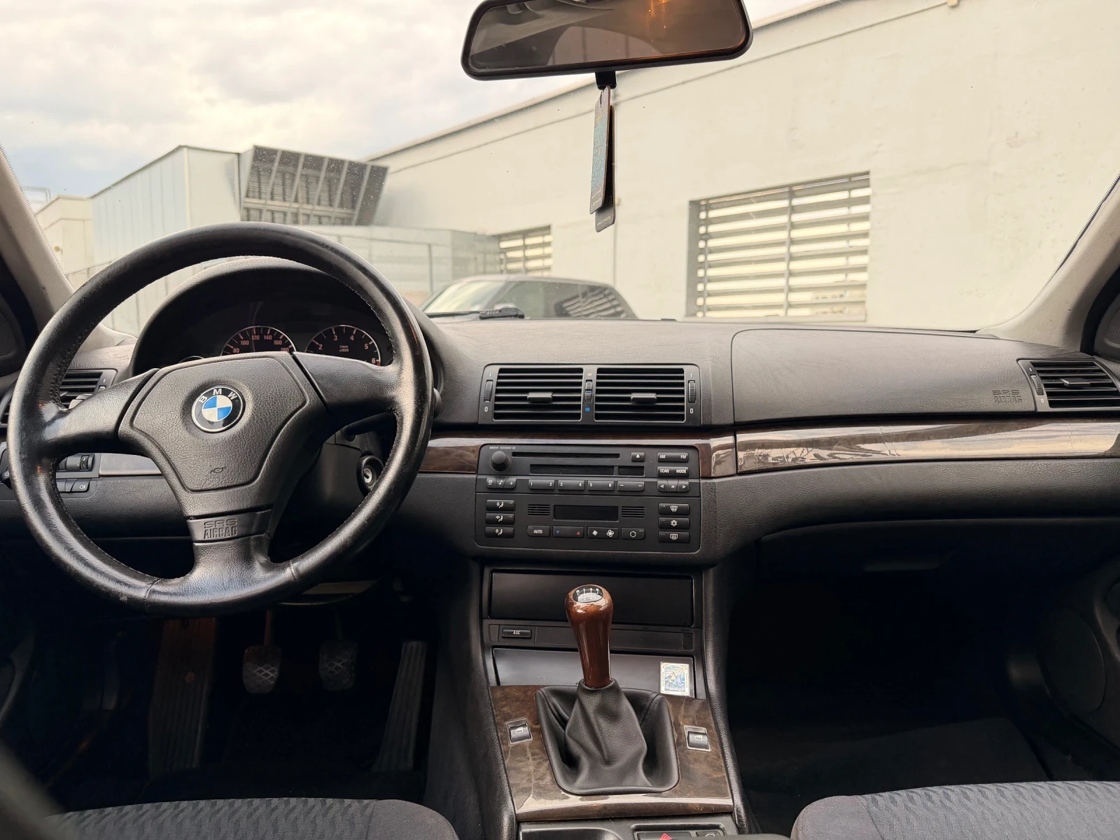BMW 320 Газов инжекцион, снимка 13 - Автомобили и джипове - 54510339