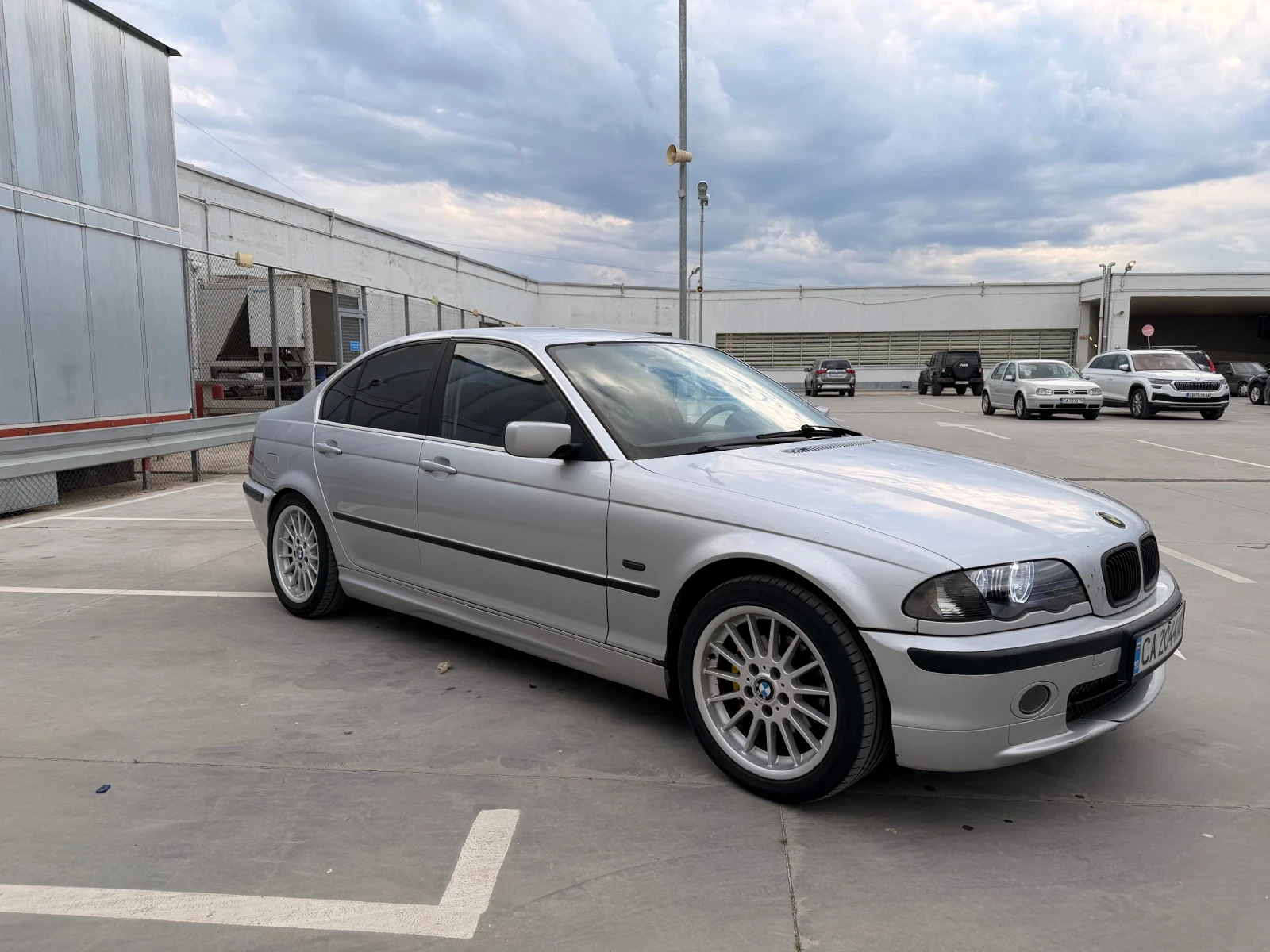 BMW 320 Газов инжекцион, снимка 9 - Автомобили и джипове - 54510339
