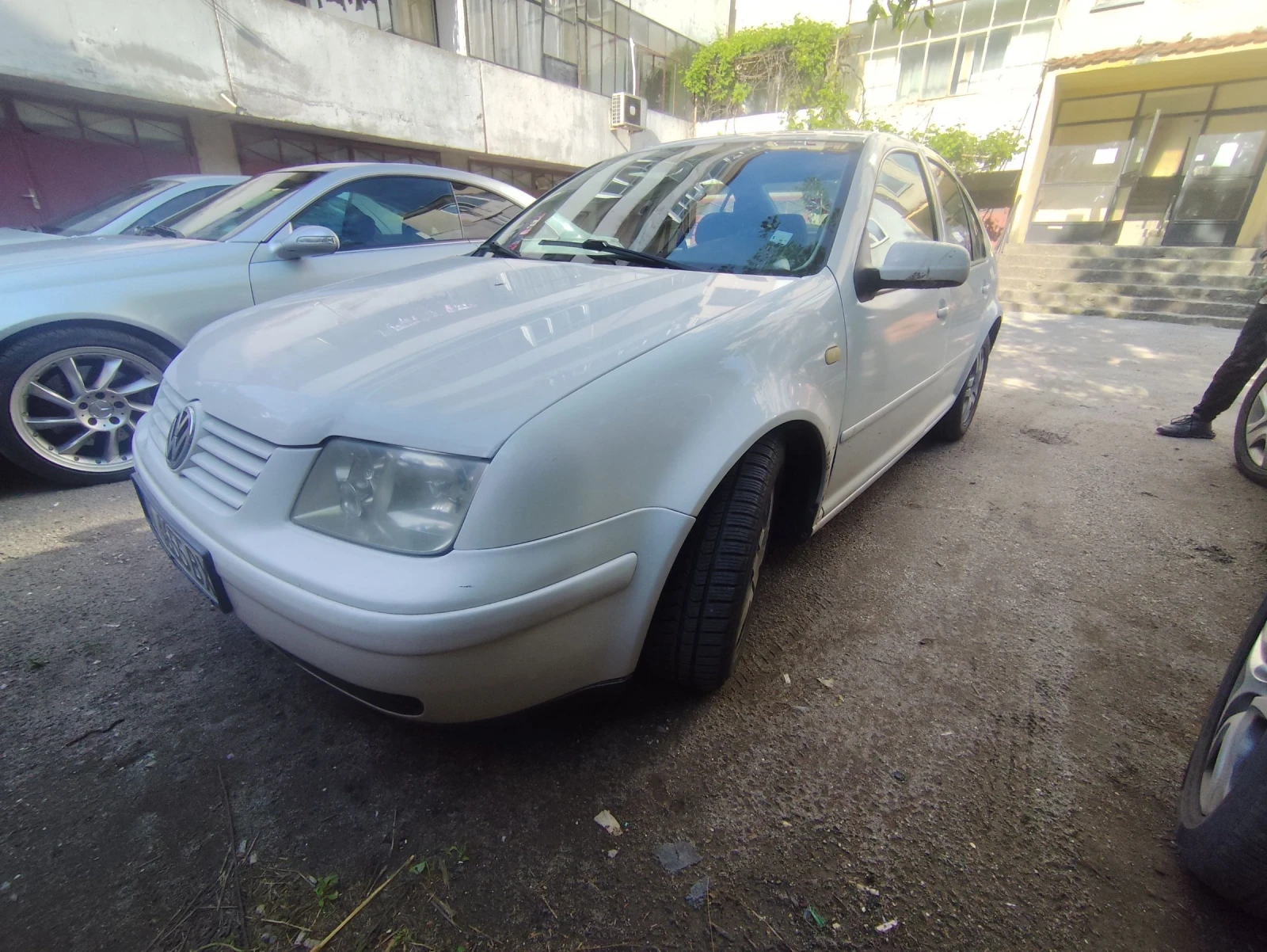 VW Bora 1.6, снимка 7 - Автомобили и джипове - 54662290