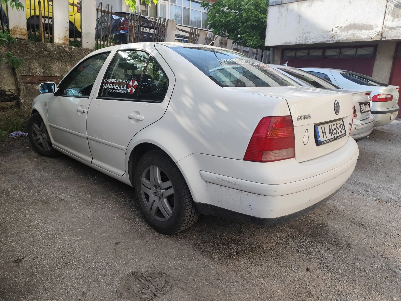 VW Bora 1.6, снимка 8 - Автомобили и джипове - 54662290