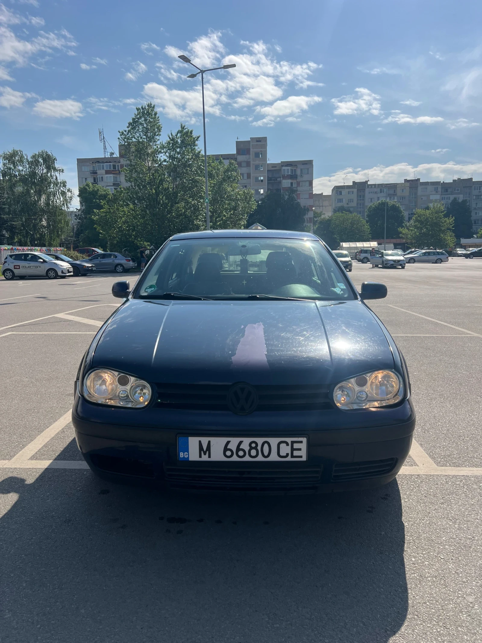VW Golf