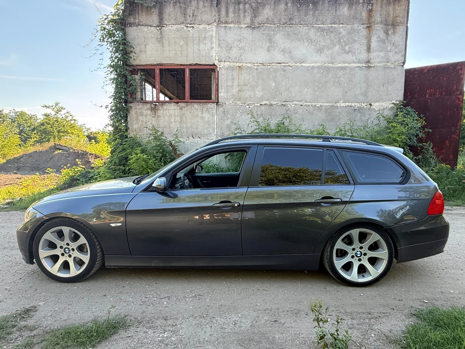 BMW 320 2.0i 150K.C. / КСЕНОН / КЛИМАТРОНИК / ТЕМПОМАТ / , снимка 3 - Автомобили и джипове - 54871016