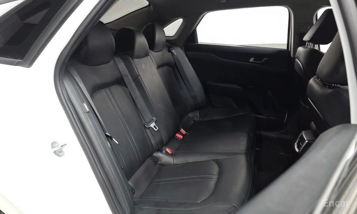 Kia K5, снимка 12 - Автомобили и джипове - 55551945