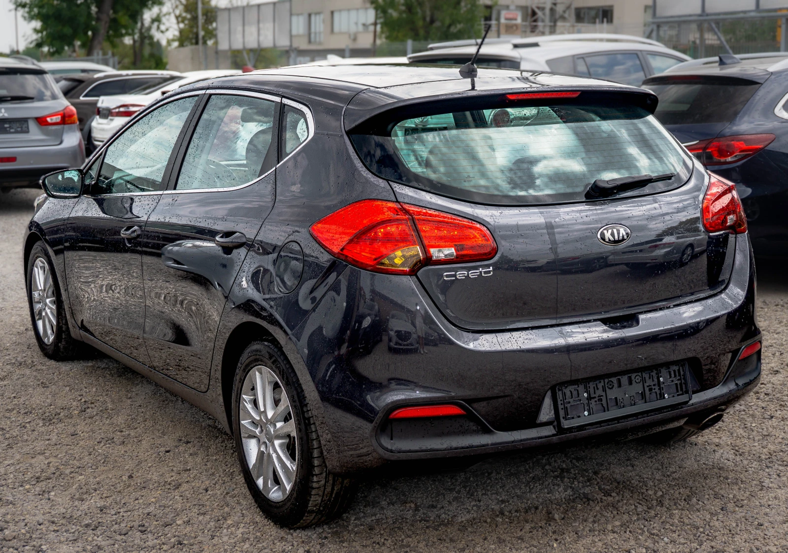 Kia Ceed 1.6 бензин! ТОП! С ГАРАНЦИЯ! , снимка 6 - Автомобили и джипове - 55651729
