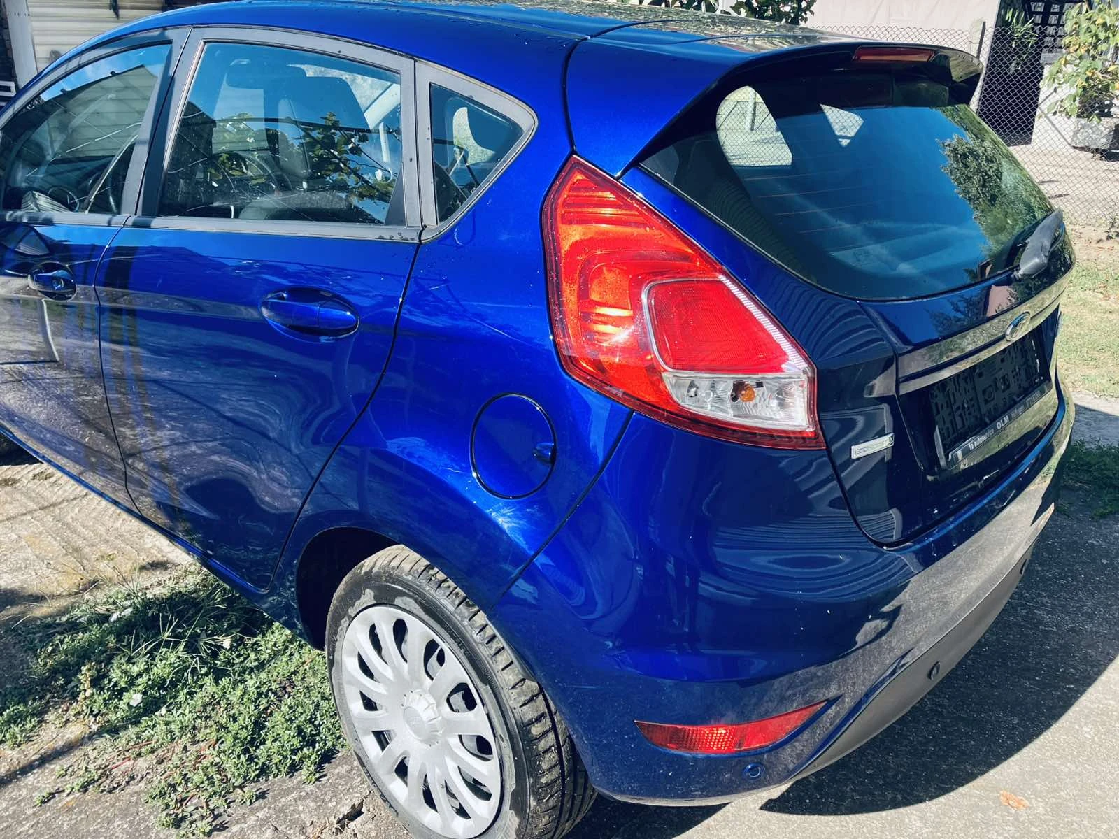 Ford Fiesta напълно обслужен, снимка 9 - Автомобили и джипове - 55804480
