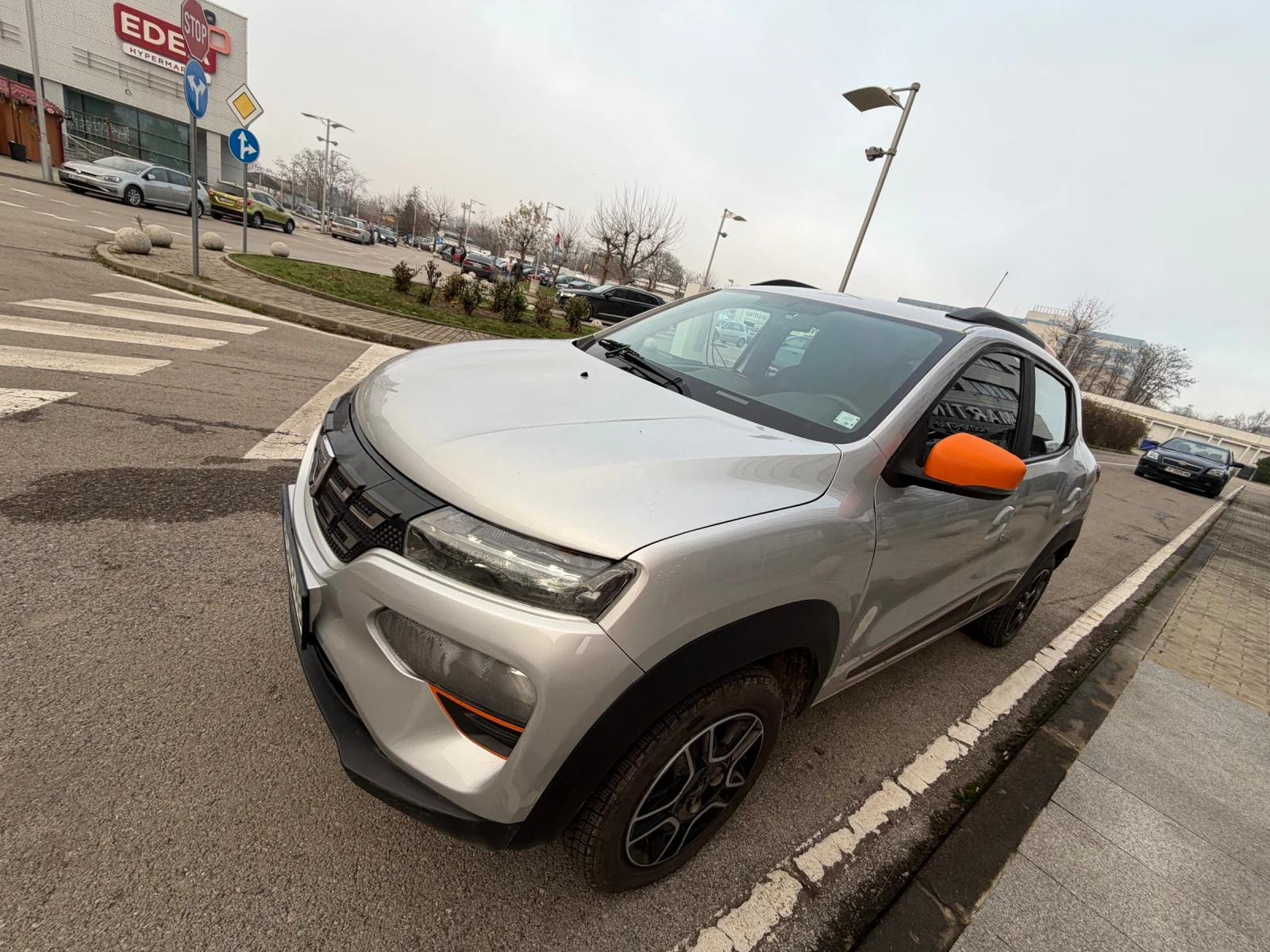 Dacia Spring Внос* ФРАНЦИЯ* РЕГИСТРИРАН, снимка 3 - Автомобили и джипове - 56170843