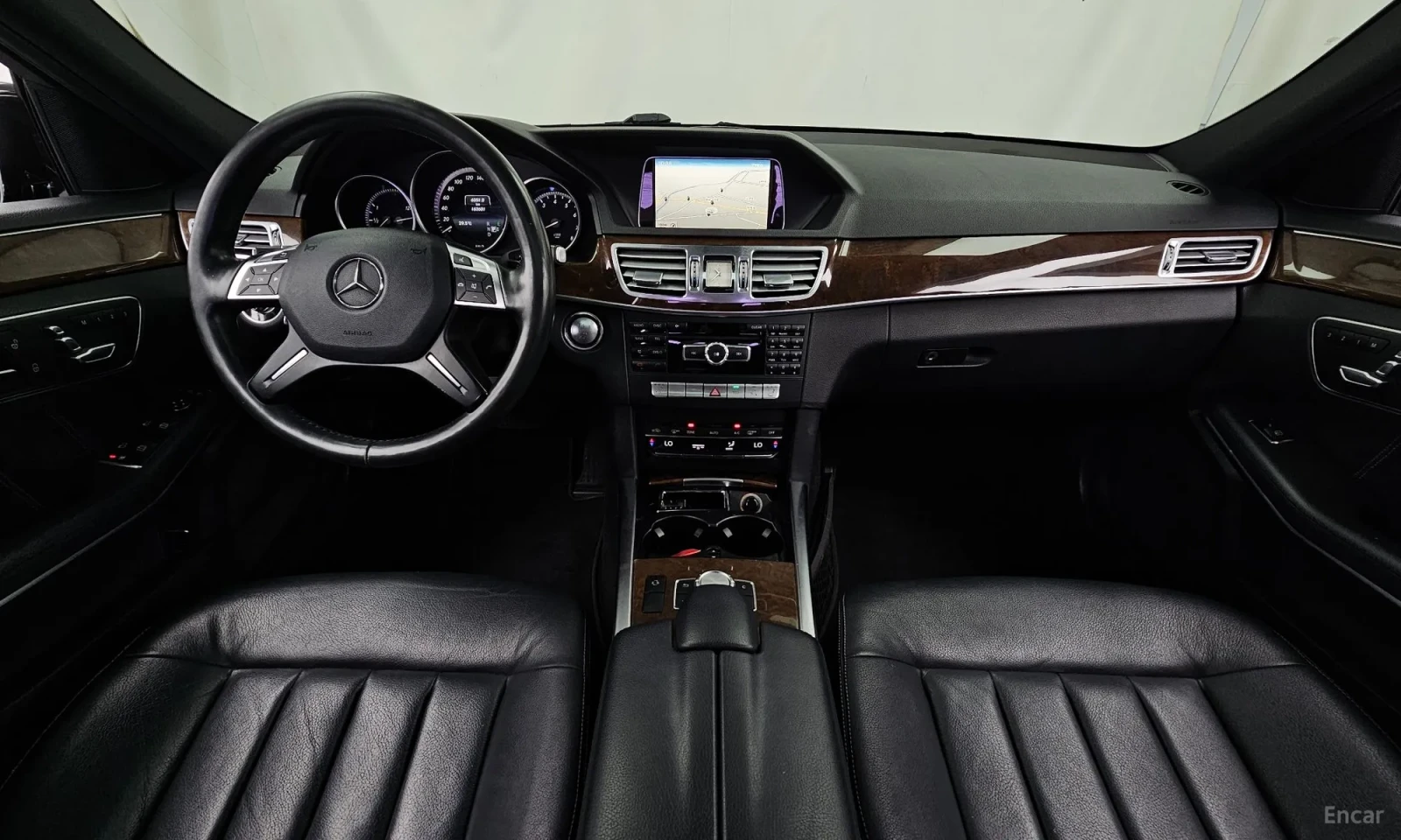 Mercedes-Benz E 300 E300\ТОП СЪСТОЯНИЕ, снимка 7 - Автомобили и джипове - 56182047