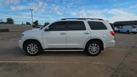 Toyota Sequoia PLATINIUM* Панорама* Кожа* Фиксирана цена, снимка 2