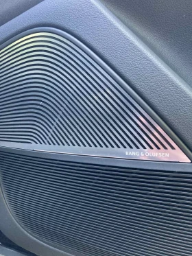 Audi SQ8 - 63000 € / 123217.29 лв. - 17216757 10
