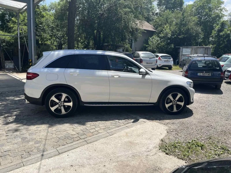 Mercedes-Benz GLC 250 В ГАРАНЦИЯ AMG Line 4Matic, снимка 3 - Автомобили и джипове - 47071060