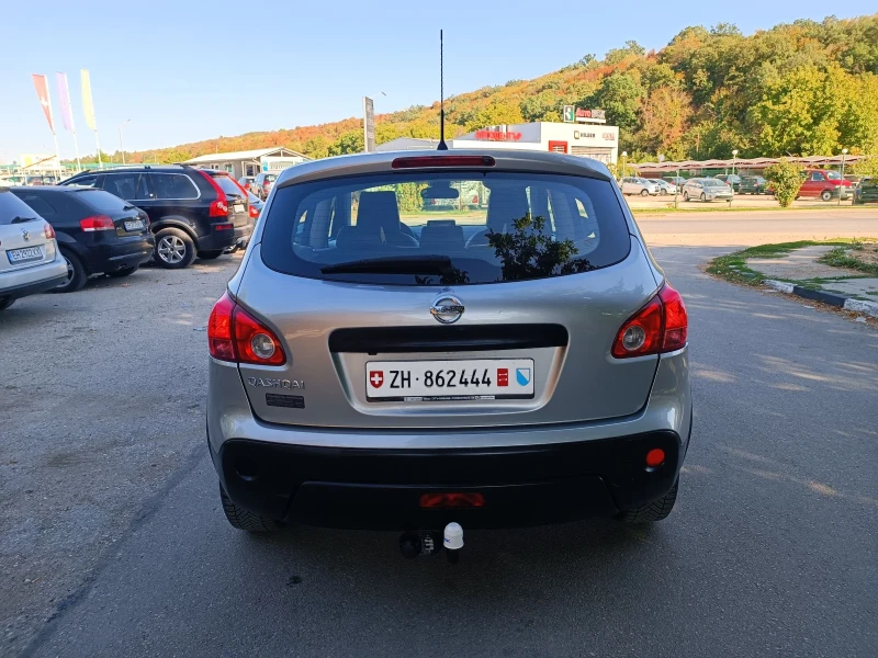 Nissan Qashqai 2.0i-141кс-ШВЕЙЦАРИЯ-РЪЧКА-6ск-4х4-Keyless-FULL , снимка 4 - Автомобили и джипове - 47173279