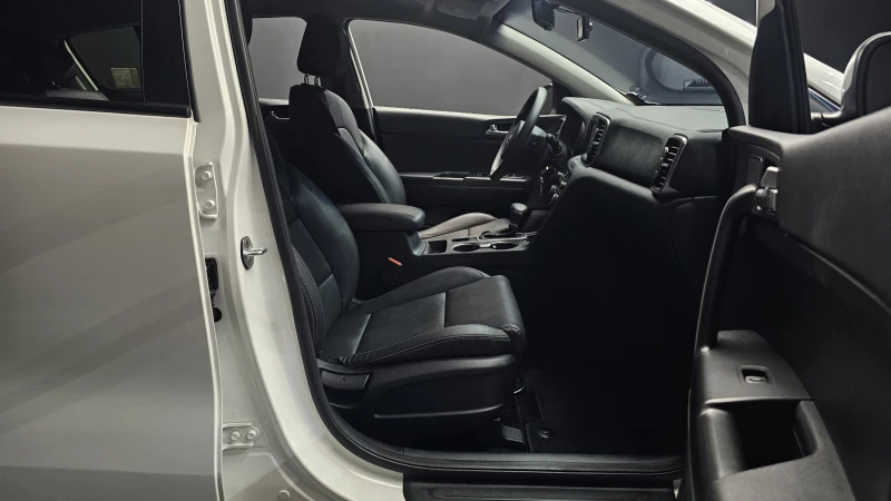 Kia Sportage 2.0 2WD TRENDY autogeorge.com, снимка 9 - Автомобили и джипове - 51903058