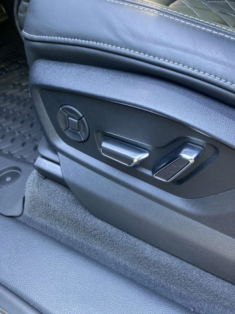 Audi SQ8, снимка 13 - Автомобили и джипове - 52417451