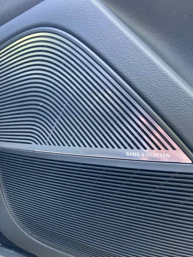 Audi SQ8, снимка 10 - Автомобили и джипове - 52417451