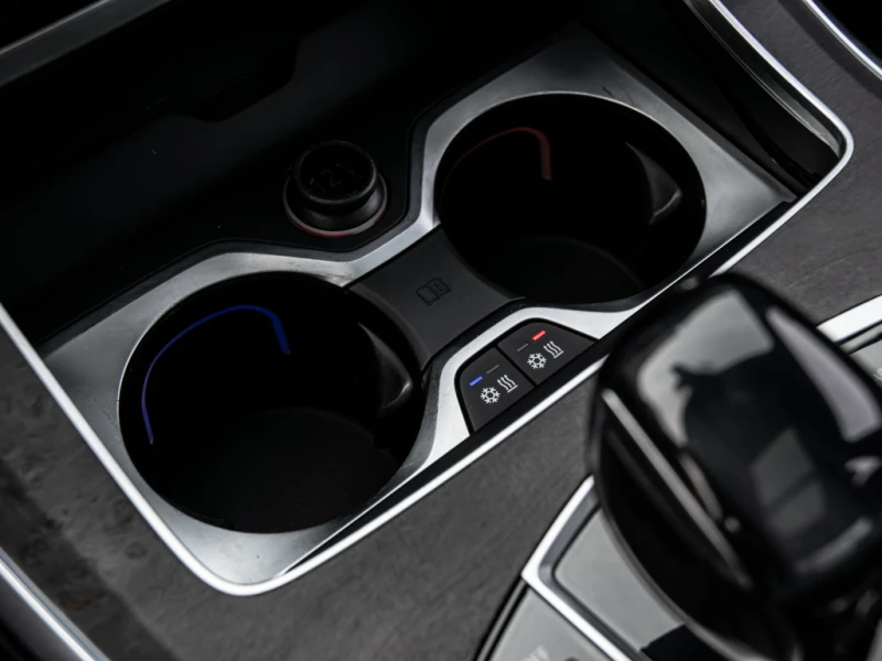 BMW X5 40i xDrive / M-Sport / PANO / 360 / ВЪЗДУШНО, снимка 13 - Автомобили и джипове - 52749429