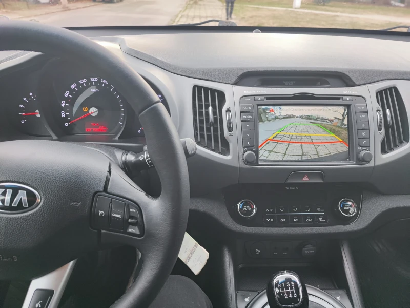 Kia Sportage, снимка 4 - Автомобили и джипове - 52973273