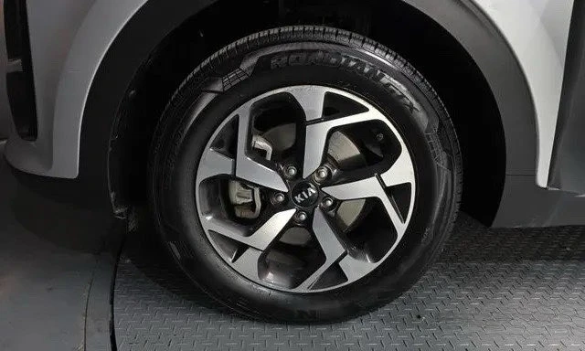 Kia Sportage 1.6 Diesel 2WD, снимка 5 - Автомобили и джипове - 53170059